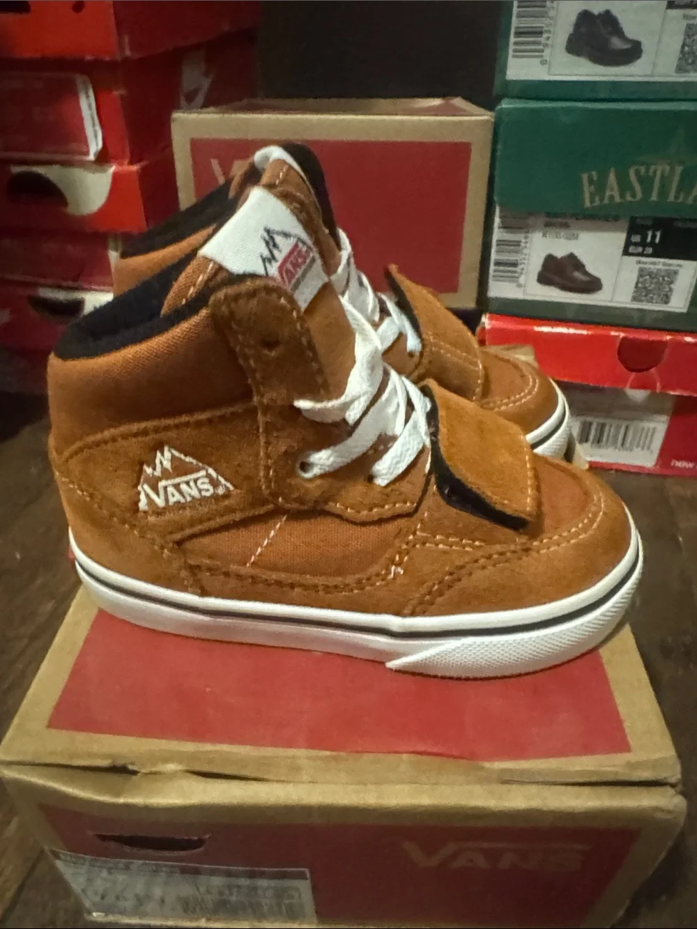 Vans Kids High-Top Sneakers in Brown Suede with White Laces